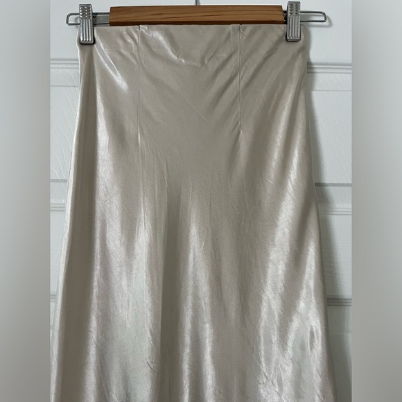 H&M 100% viscose skirt - Picture 8 of 14